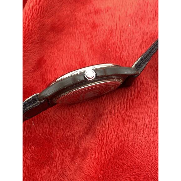 Vintage Victorinox SWISS ARMY Wristwatch “GMN February 1999” Black Nylon Strap - Picture 5 of 13